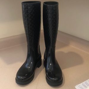 Rain boots